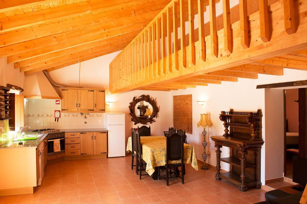 Recanto Da Ribeira Casas De Campo Monchique Rom bilde